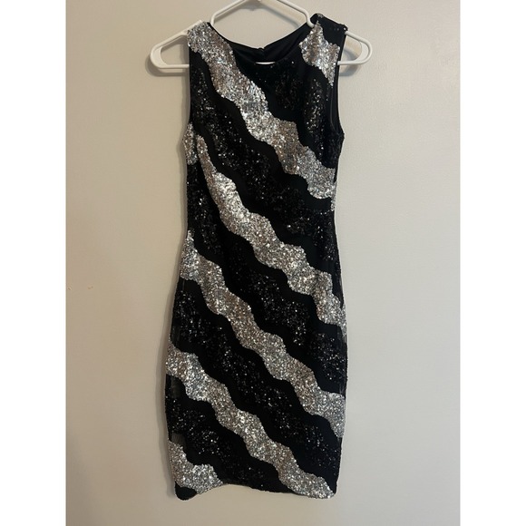 Cache Dresses & Skirts - Caché VTG Black Sequined Silver Black Diagonal Sheath Mini Dress Zip Lined 2
